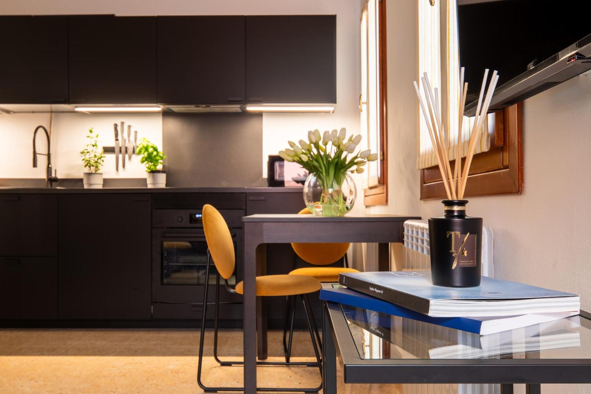 Tintoretto Cozy Duplex R&r Apartment